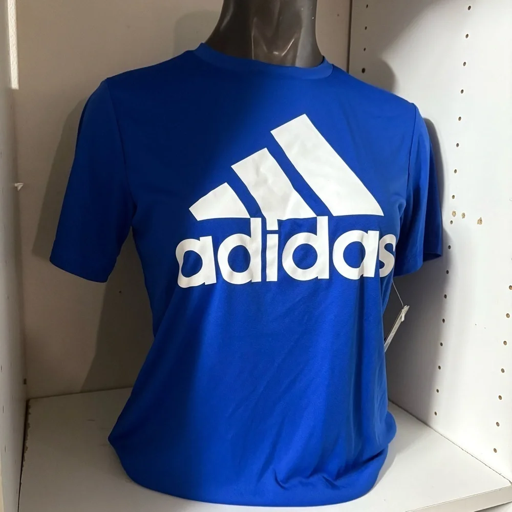 NWT Adidas men’s size Large t-shirt